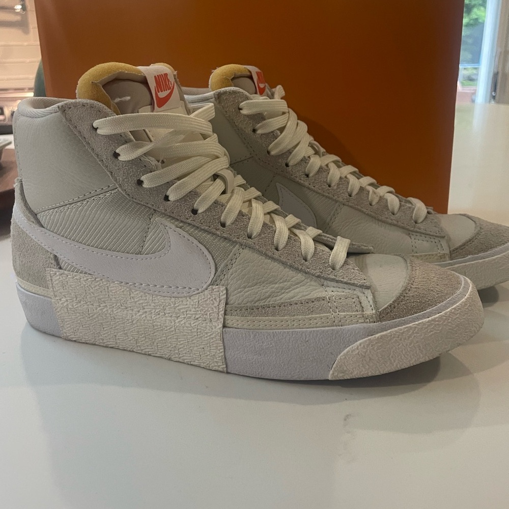 Nike Gray and White High-Top Sneakers with Oversized Swoosh